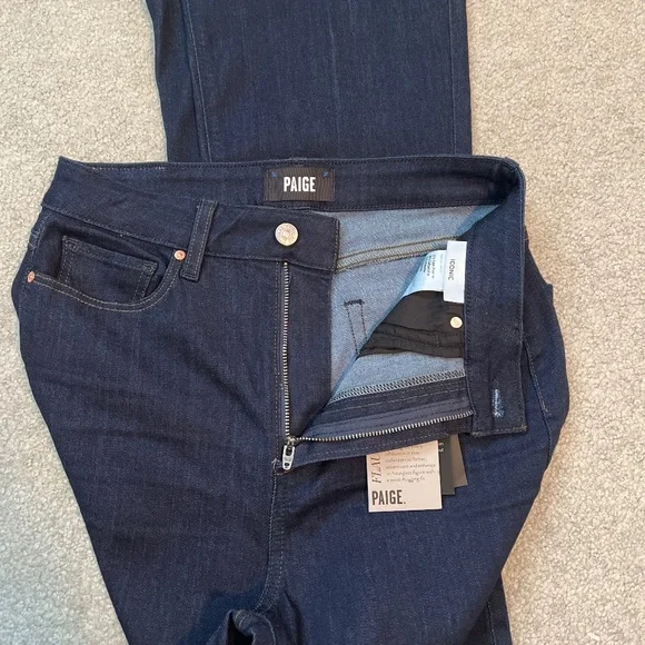 New PAIGE Iconic Flare Jean 28 - Picture 7 of 9